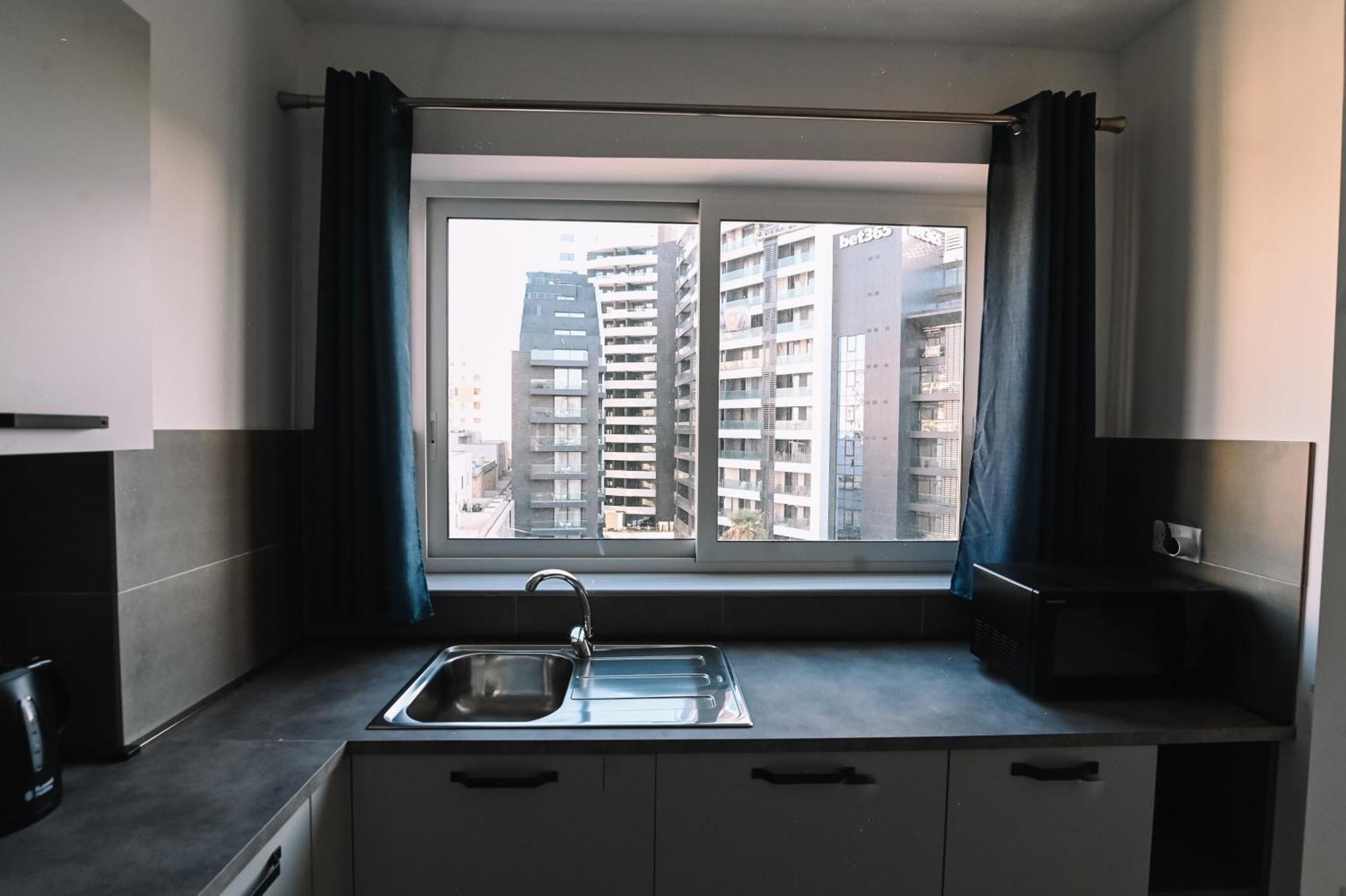 Bright 2 Bedroom Flat In Sliema! Exterior foto